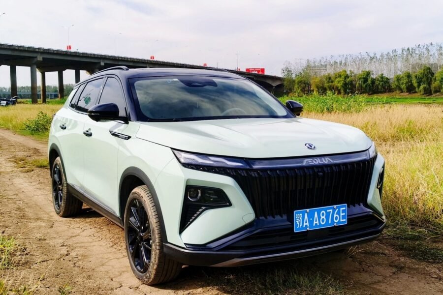 Dongfeng Aeolus Huge for hire in Kigali, Rwanda